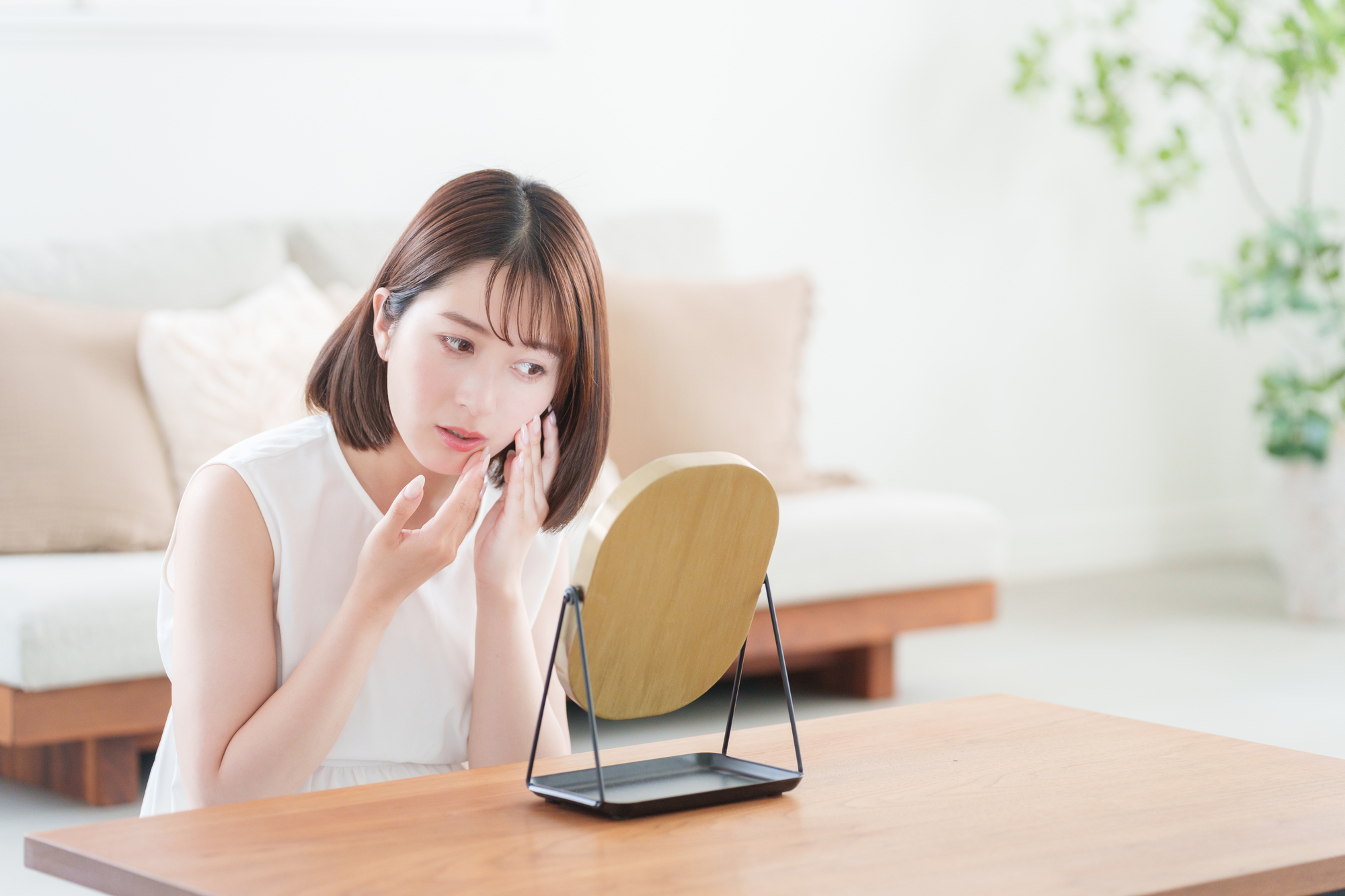 肌あれに悩む女性