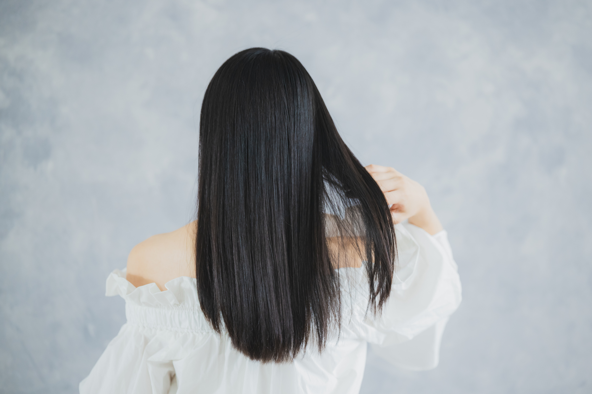 美髪の女性