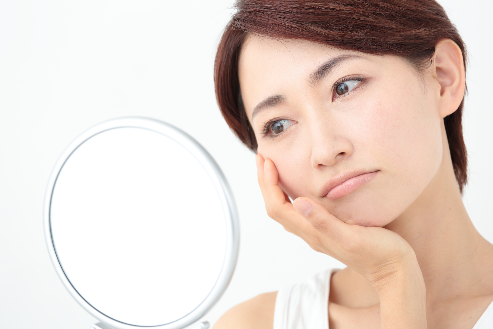 肌あれに悩む女性