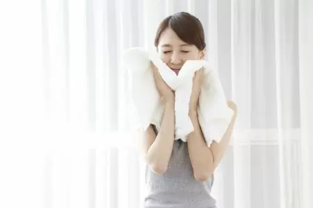 (Tóm tắt) Chìa khóa để loại bỏ bụi bẩn ở lỗ chân lông mũi là phải loại bỏ cẩn thận.