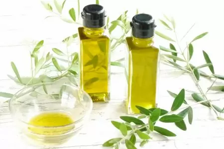 Các loại dầu tốt cho da khô