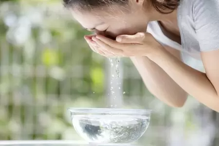 Mẹo cải thiện lỗ chân lông to bằng cách nhịn ăn