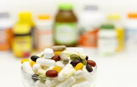 Nó cũng có hiệu quả trong việc thông thoáng lỗ chân lông. Tất nhiên, vitamin rất tốt cho các vấn đề về da!