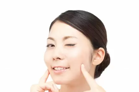 Đào tạo góc môi lên