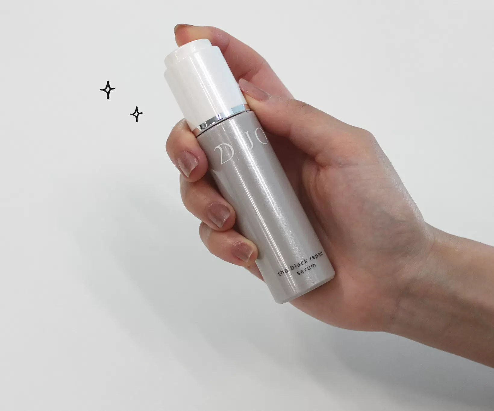 今度の“黒”は先行型美容液！『ザ ブラックリペア セラム』のひみつ