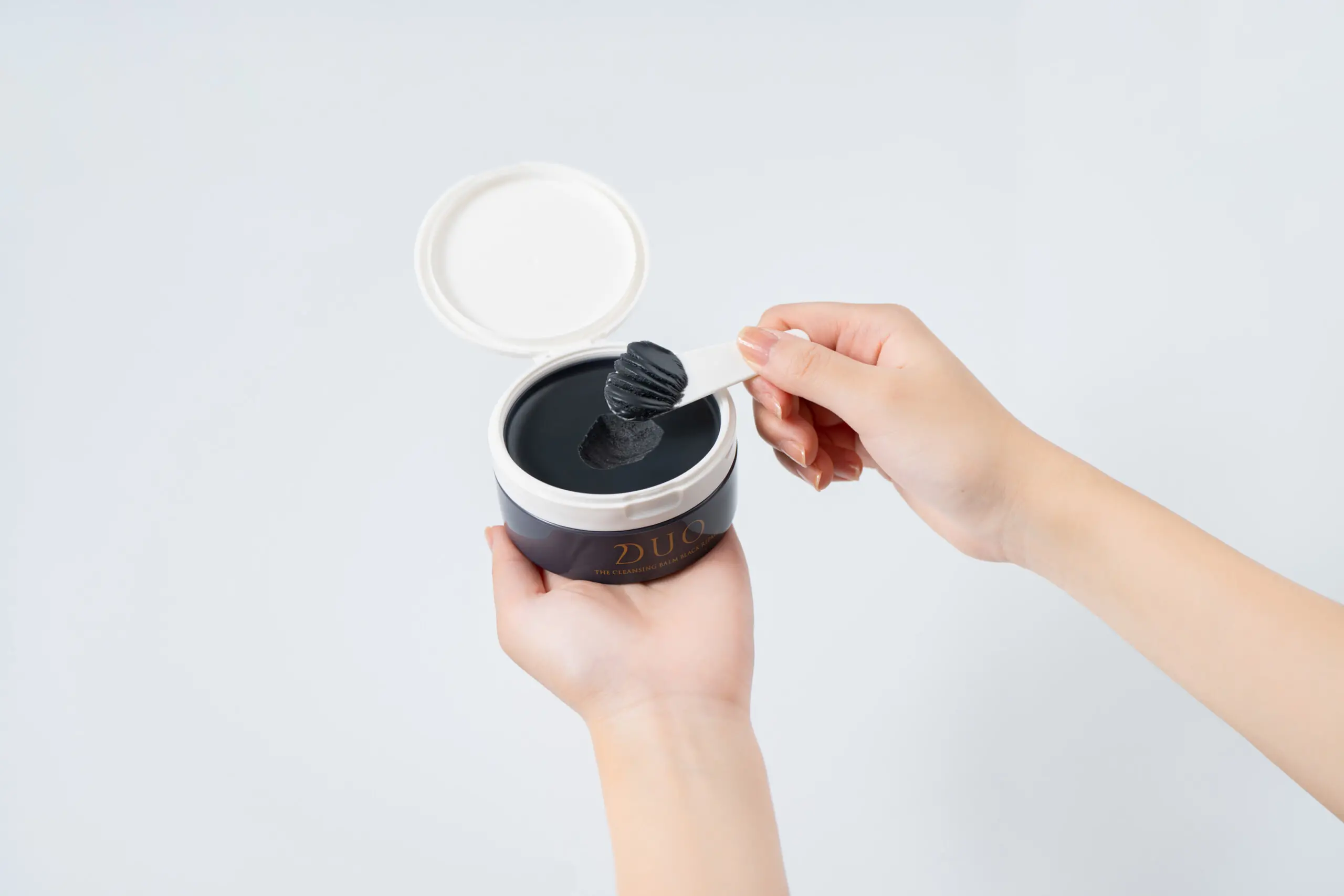 動画】＼バーム歴5年／ 社内のクレンジングバーム達人に聞く活用術