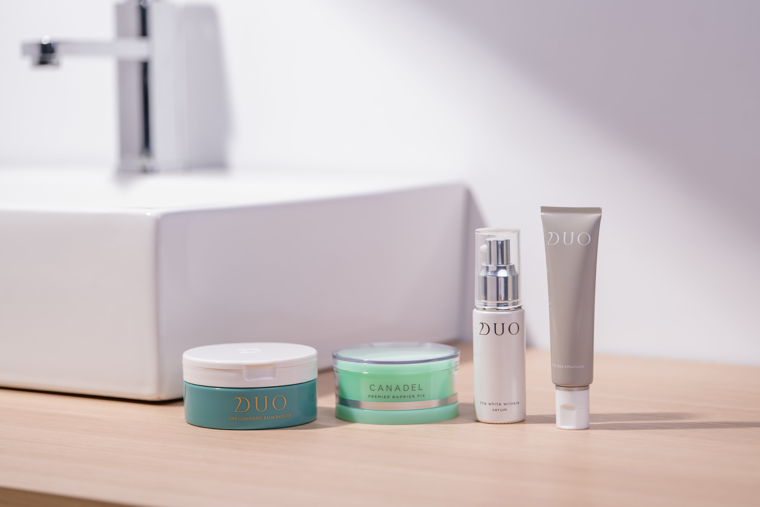 DUO ザ 薬用クレンジングバーム バリア,CANADEL プレミアバリアフィックス,DUO ザ 薬用美白リンクルセラム,DUO ザ デイエマルジョン