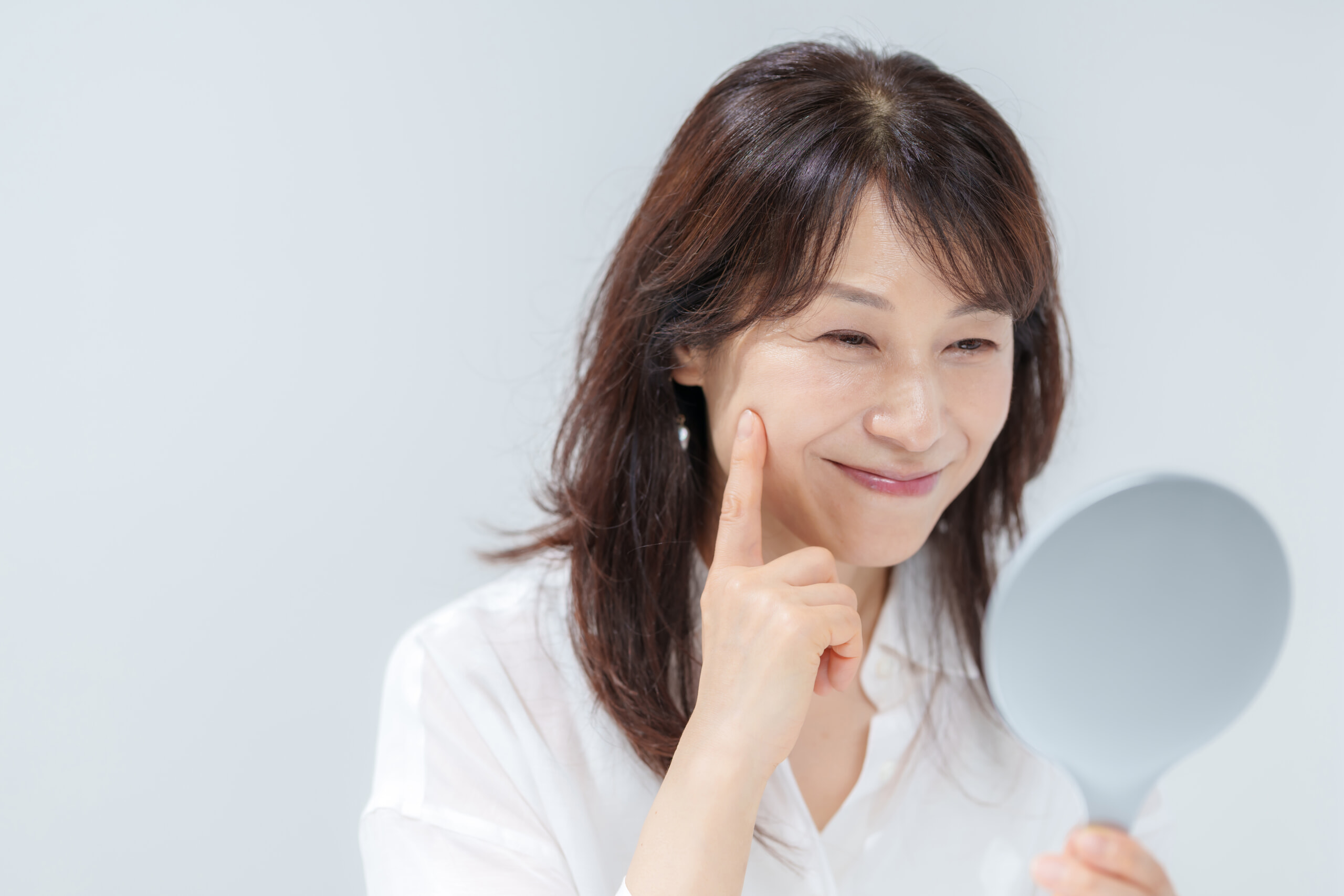 日焼けダメージのない肌の女性