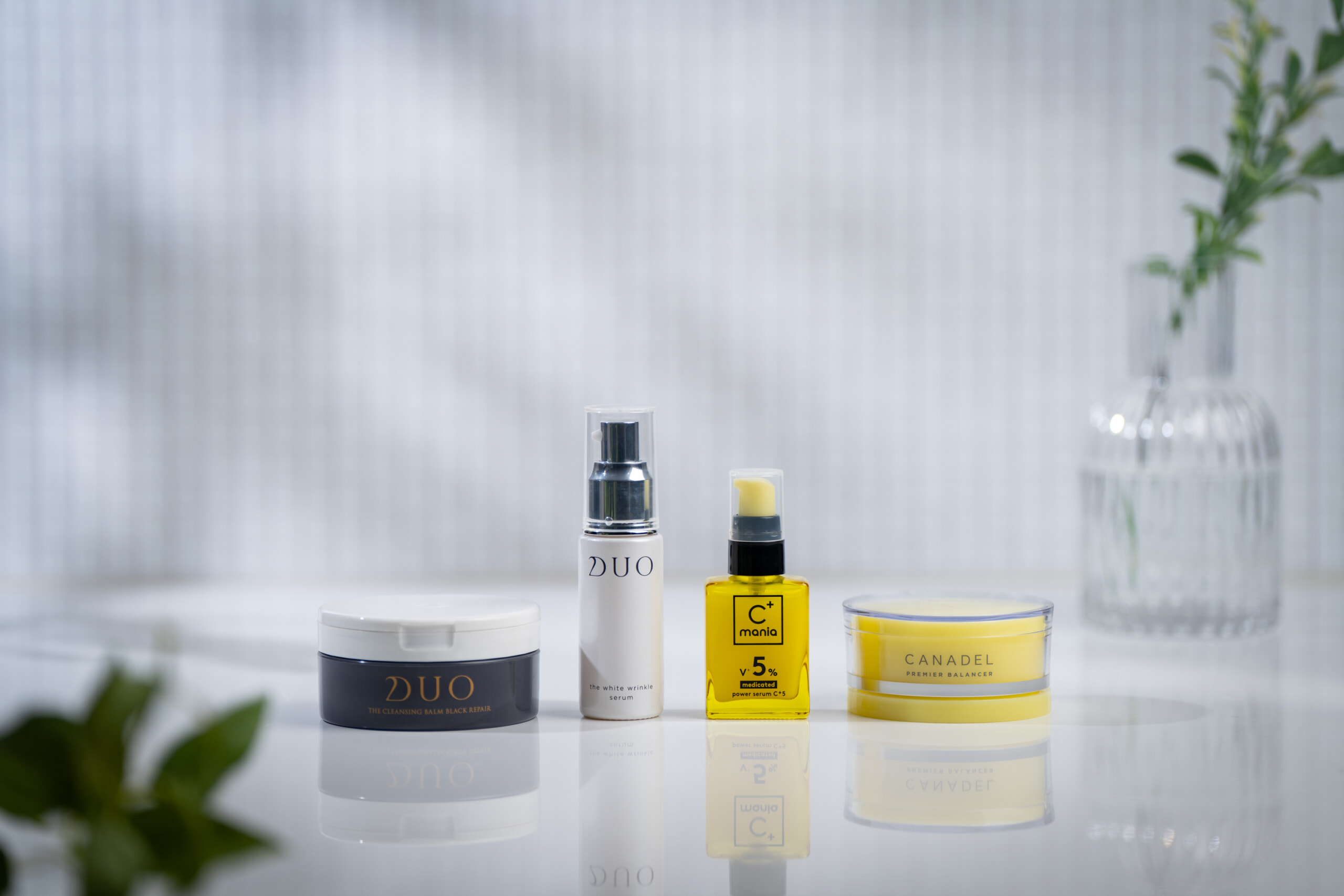 角版写真_DUO ザ クレンジングバーム ブラックリペア,DUO ザ 薬用美白リンクルセラム,C+mania パワーセラムC+5,CANADEL プレミアバランサー