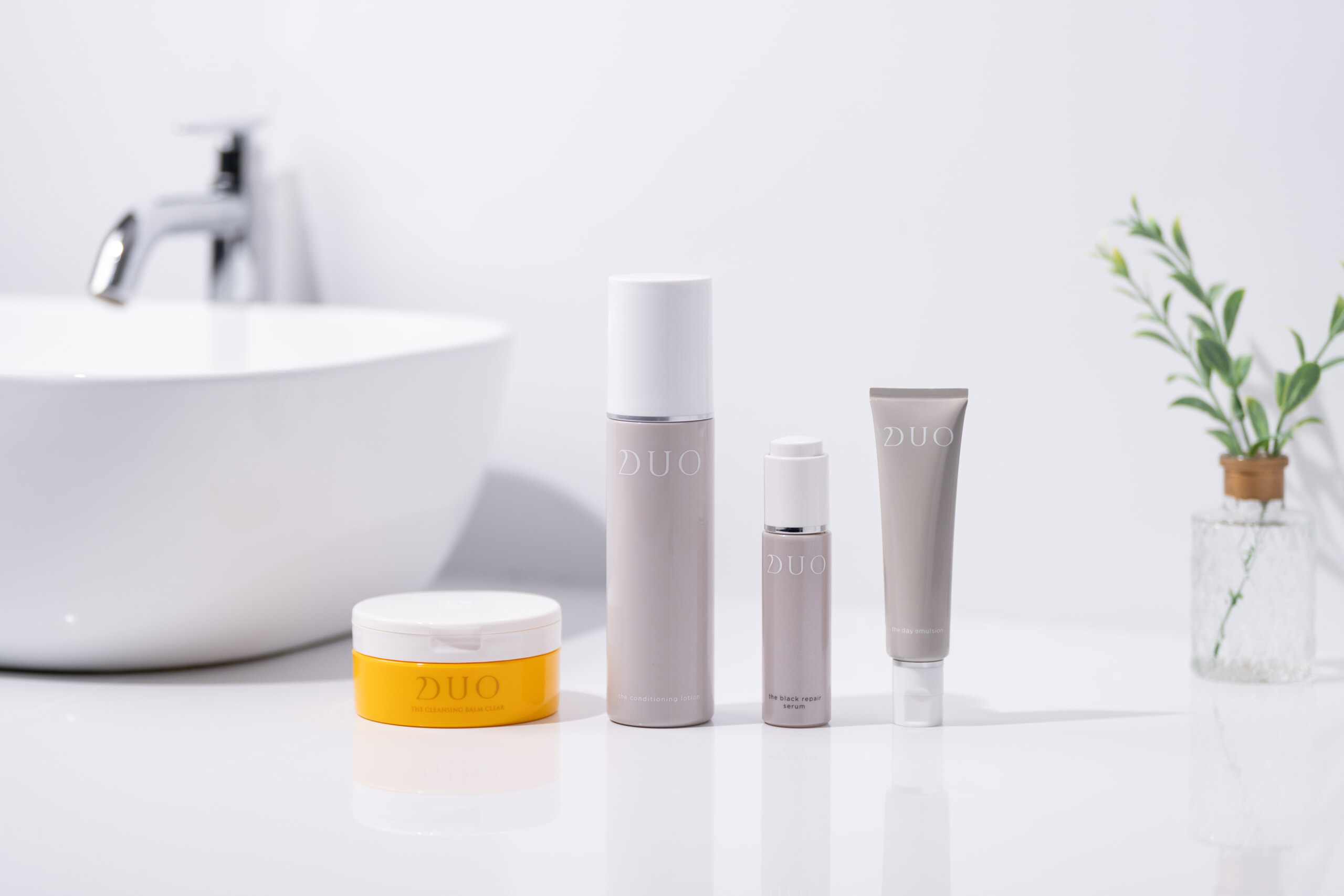 DUO ザ クレンジングバーム クリア,DUO ザ コンディショニングローション,DUO ザ ブラックリペア セラム,DUO ザ デイエマルジョン