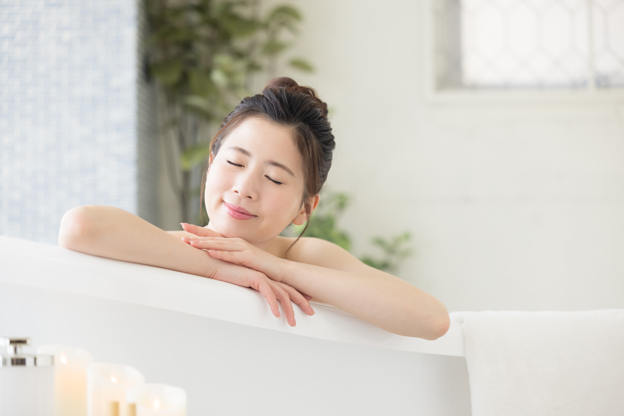 入浴中の女性