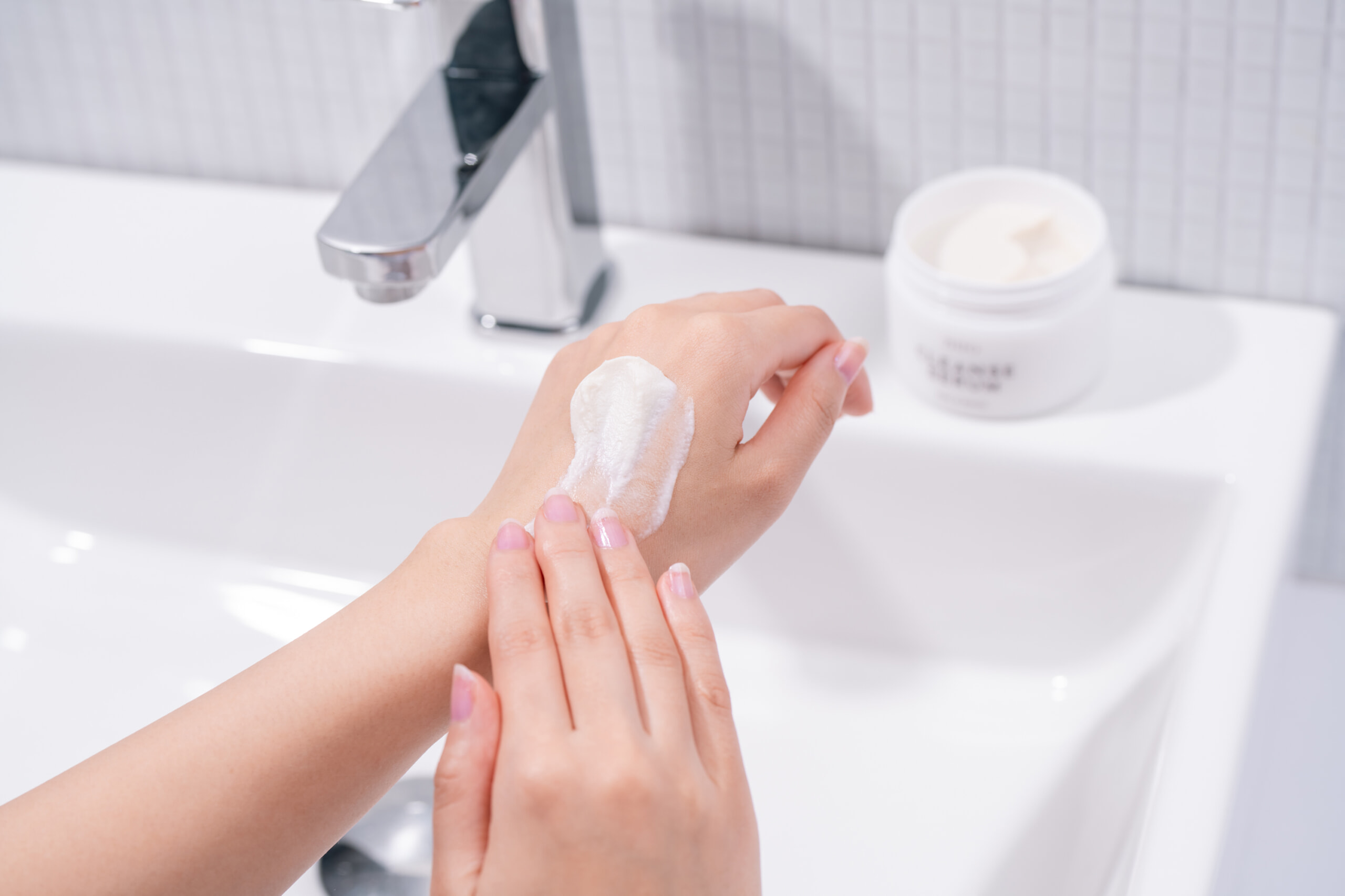 DUO クレンズセラム ピール&ブースト