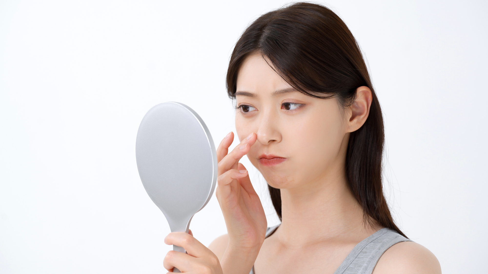 肌あれに悩む女性