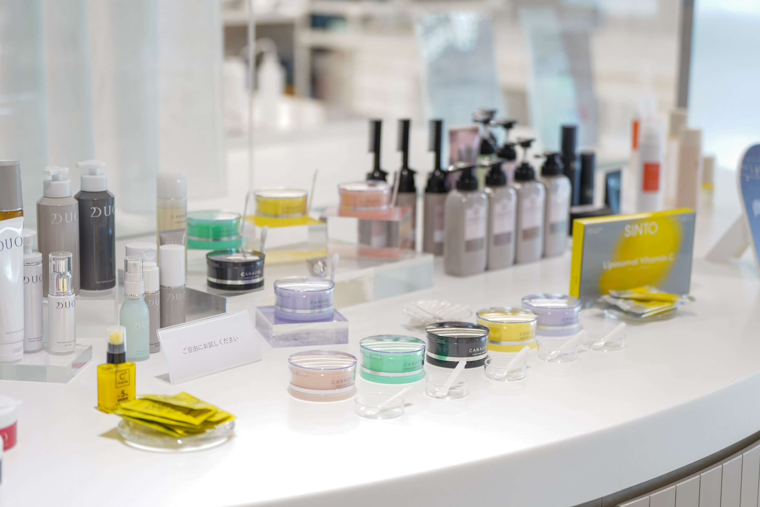 商品体験ブースに陳列されたPA全商品