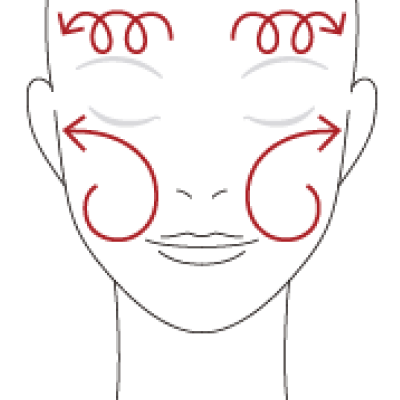 手肌が乾いた状態で優しく、くるくる円を描くようになじませます。